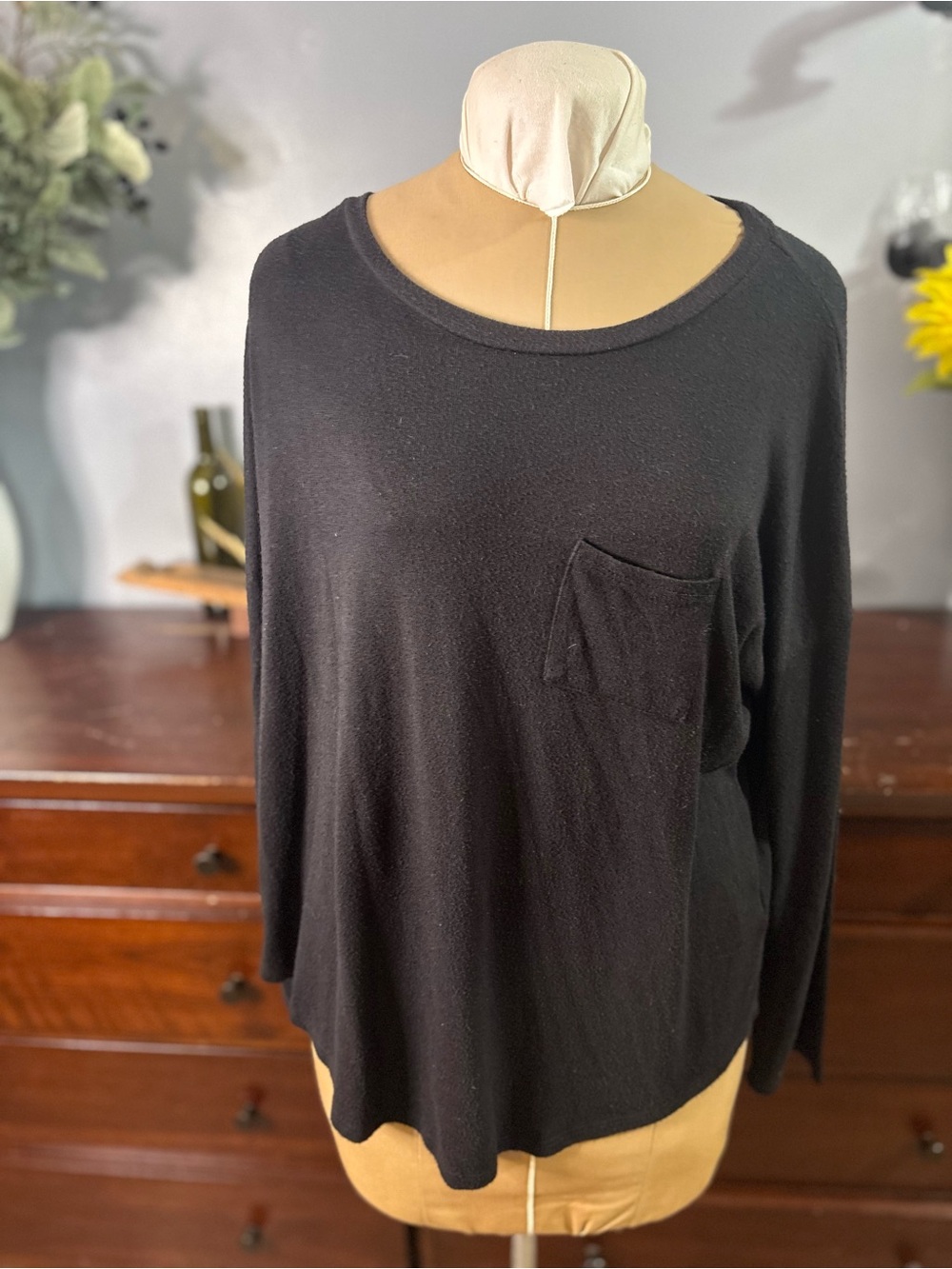 Philosophy Women's Black Long-Sleeve Pocket Tee